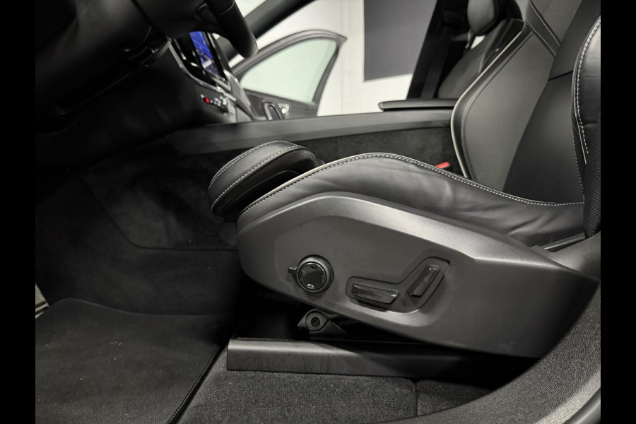 Volvo XC60 2.0 T6 Plug-in hybrid AWD Plus Dark Long Range | Open dak | Adapt. cruise | Harman/Kardon | Stuur-/Stoelverwarming | 360 Camera | Google | Keyless | Memory