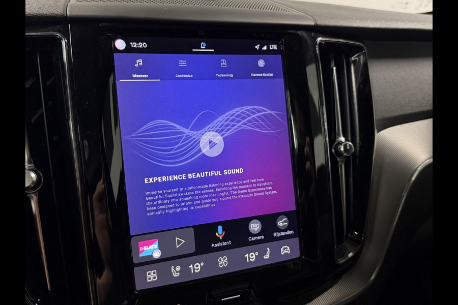 Volvo XC60 2.0 T6 Plug-in hybrid AWD Plus Dark Long Range | Open dak | Adapt. cruise | Harman/Kardon | Stuur-/Stoelverwarming | 360 Camera | Google | Keyless | Memory