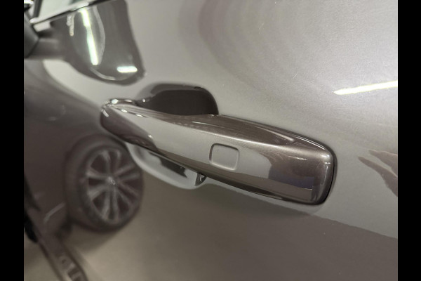 Volvo XC60 2.0 T6 Plug-in hybrid AWD Plus Dark Long Range | Open dak | Adapt. cruise | Harman/Kardon | Stuur-/Stoelverwarming | 360 Camera | Google | Keyless | Memory
