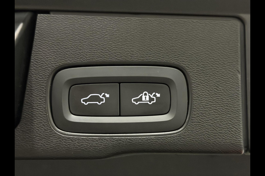 Volvo XC60 2.0 T6 Plug-in hybrid AWD Plus Dark Long Range | Open dak | Adapt. cruise | Harman/Kardon | Stuur-/Stoelverwarming | 360 Camera | Google | Keyless | Memory