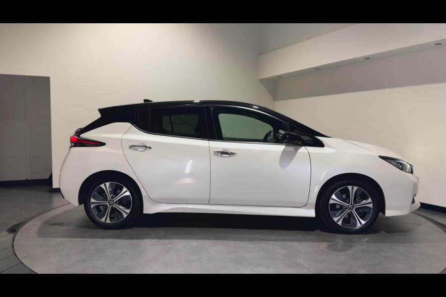 Nissan Leaf Tekna 40 kWh | ACC | Trekhaak | Apple Carplay