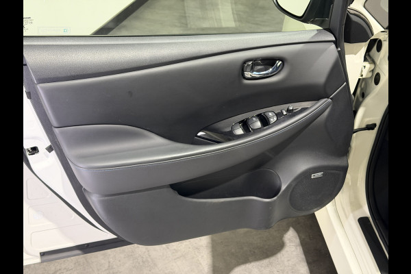 Nissan Leaf Tekna 40 kWh | ACC | Trekhaak | Apple Carplay