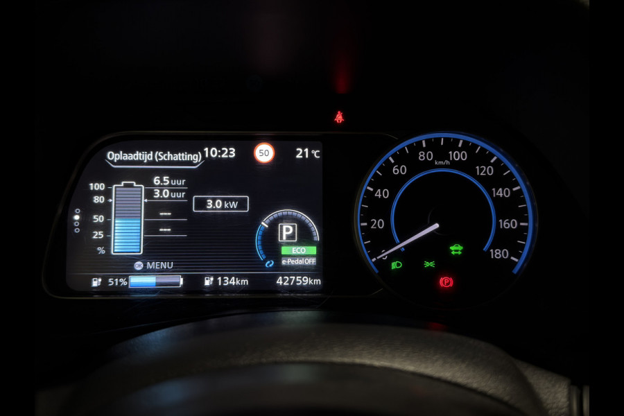 Nissan Leaf Tekna 40 kWh | ACC | Trekhaak | Apple Carplay