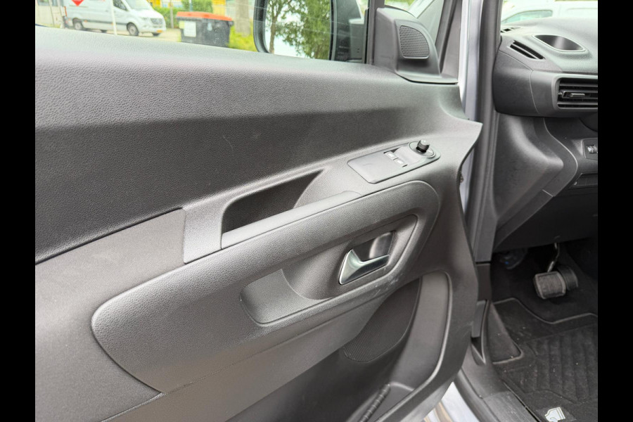 Citroën E-Berlingo Plus M L1 50 kWh 1 fase lader Apple CarPlay/ Android Auto 10 inch HD kleurentouchscreen Airco