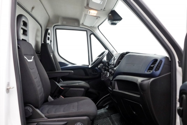 Iveco Daily 35S14 136pk HiMatic Automaat Lowliner Bakwagen met achterdeuren H233cm 10-2020