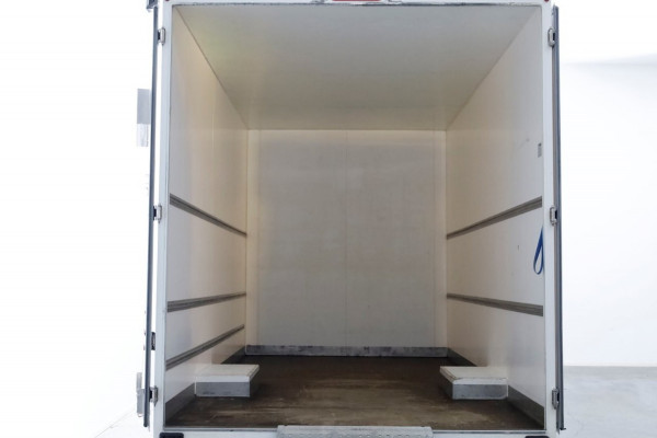 Iveco Daily 35S14 136pk HiMatic Automaat Lowliner Bakwagen met achterdeuren H233cm 10-2020