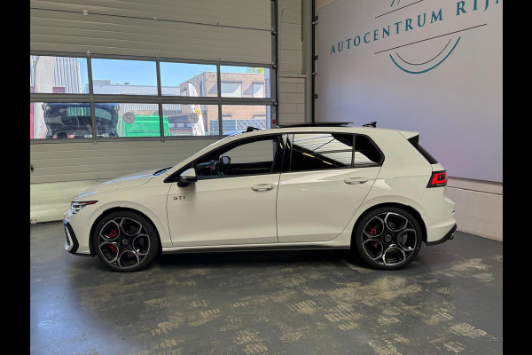 Volkswagen Golf 8.5 GTI 2.0 TSI 265PK, 1 Jaar Bovag Garantie, PANO, IQ, HUD, Trekhaak