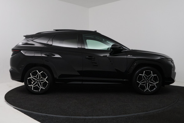 Hyundai Tucson 1.6 T-GDI PHEV Premium Sky 4WD N-Line, (PANORAMADAK, TREKHAAK AFNEEMBAAR, STOEL-/STUUVERWARMING, DEALER ONDERHOUDEN)