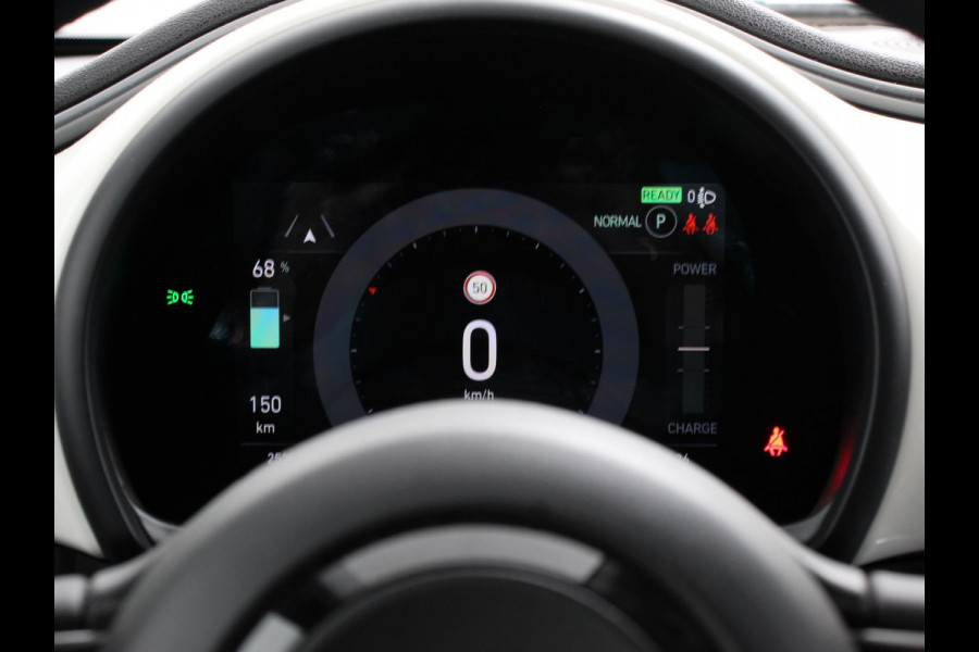 Fiat 500E Berline 42 kWh Automaat Climate control Cruise control Achteruitrijcamera Led Navigatie Apple Carplay/ Android Auto