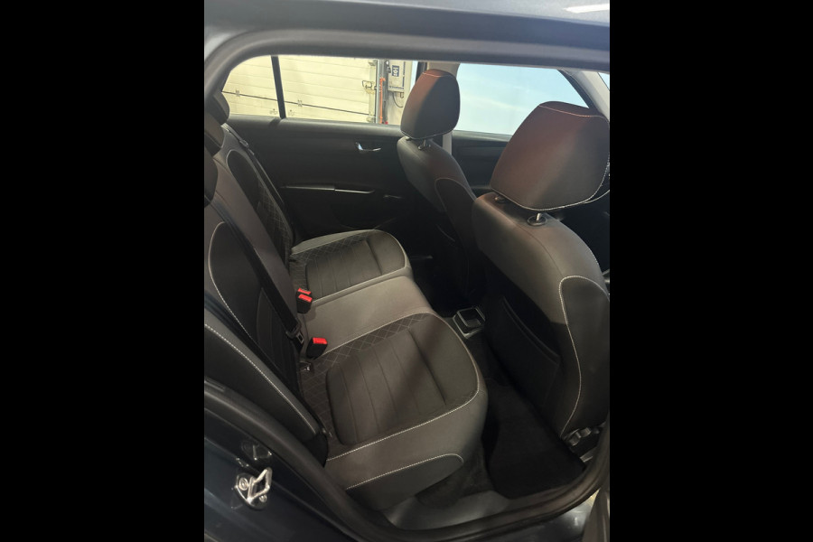 Škoda Fabia Combi 1.0 TSI Ambition Airco | Cruise | PDC | Camera