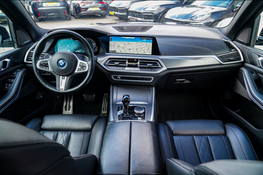 BMW X5 XDrive45e High Executive | Panorama | Harman/Kardon | Driving Assisted | Trekhaak | 22 inch | HuD | Head up Display