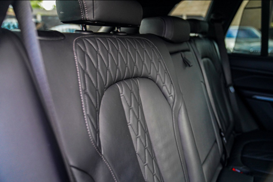BMW X5 XDrive45e High Executive | Panorama | Harman/Kardon | Driving Assisted | Trekhaak | 22 inch | HuD | Head up Display