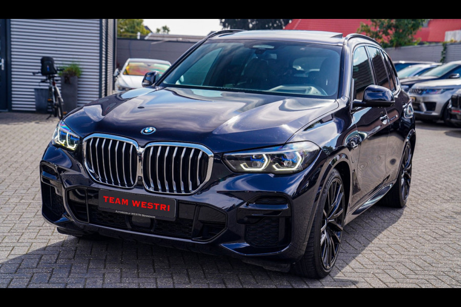 BMW X5 XDrive45e High Executive | Panorama | Harman/Kardon | Driving Assisted | Trekhaak | 22 inch | HuD | Head up Display