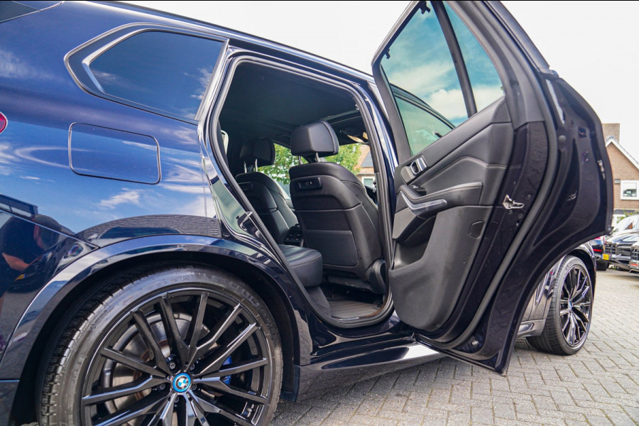 BMW X5 XDrive45e High Executive | Panorama | Harman/Kardon | Driving Assisted | Trekhaak | 22 inch | HuD | Head up Display
