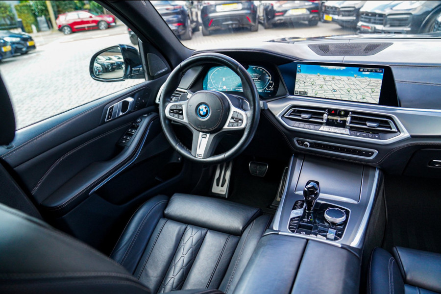 BMW X5 XDrive45e High Executive | Panorama | Harman/Kardon | Driving Assisted | Trekhaak | 22 inch | HuD | Head up Display