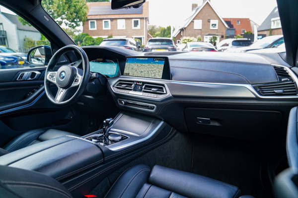 BMW X5 XDrive45e High Executive | Panorama | Harman/Kardon | Driving Assisted | Trekhaak | 22 inch | HuD | Head up Display