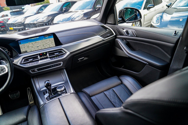 BMW X5 XDrive45e High Executive | Panorama | Harman/Kardon | Driving Assisted | Trekhaak | 22 inch | HuD | Head up Display