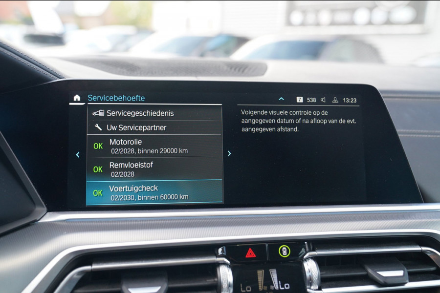 BMW X5 XDrive45e High Executive | Panorama | Harman/Kardon | Driving Assisted | Trekhaak | 22 inch | HuD | Head up Display