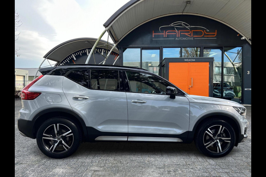 Volvo XC40 2.0 B4 R-Design Panorama Harman NL-Auto Rijklaarprijs!
