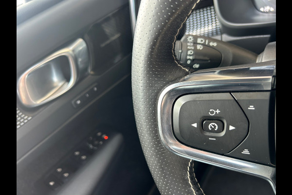 Volvo XC40 2.0 B4 R-Design Panorama Harman NL-Auto Rijklaarprijs!