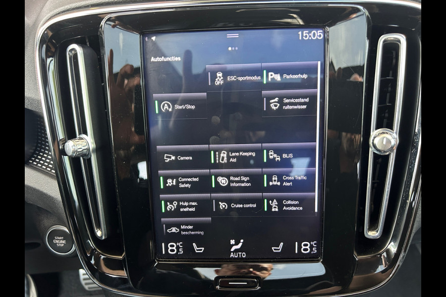 Volvo XC40 2.0 B4 R-Design Panorama Harman NL-Auto Rijklaarprijs!