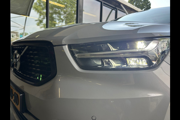 Volvo XC40 2.0 B4 R-Design Panorama Harman NL-Auto Rijklaarprijs!