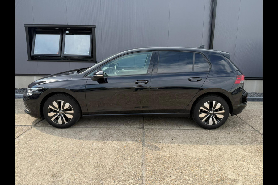 Volkswagen Golf 2.0 TDI 116 PK LIFE / NAVIGATIE / STOELVERW. / STUURVERW./ CARPLAY ENZ...