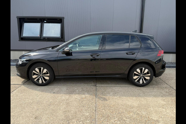 Volkswagen Golf 2.0 TDI 116 PK LIFE / NAVIGATIE / STOELVERW. / STUURVERW./ CARPLAY ENZ...