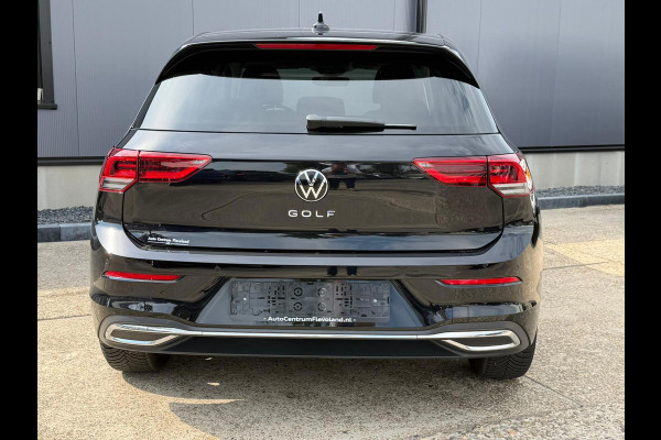 Volkswagen Golf 2.0 TDI 116 PK LIFE / NAVIGATIE / STOELVERW. / STUURVERW./ CARPLAY ENZ...