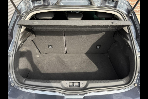 Renault Mégane 1.3 TCe Limited 2e Eigenaar|Navi|Clima|Cruise|PDC|Trekhaak|N.A.P|APK tot 04-2027