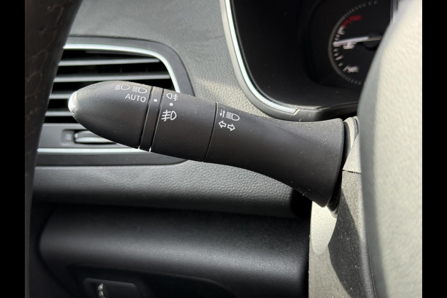 Renault Mégane 1.3 TCe Limited 2e Eigenaar|Navi|Clima|Cruise|PDC|Trekhaak|N.A.P|APK tot 04-2027