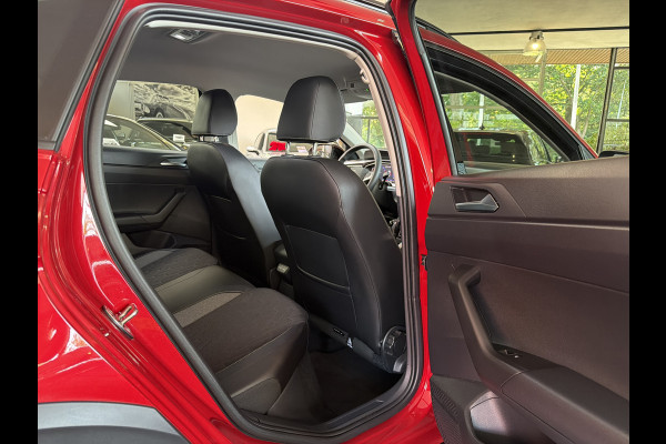 Volkswagen Taigo TSI 115PK DSG LIFE EDITION CAMERA/ACC/CARPLAY/HALF-LEDER FABRIEKS GARANTIE