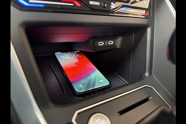 Volkswagen Taigo TSI 115PK DSG LIFE EDITION CAMERA/ACC/CARPLAY/HALF-LEDER FABRIEKS GARANTIE