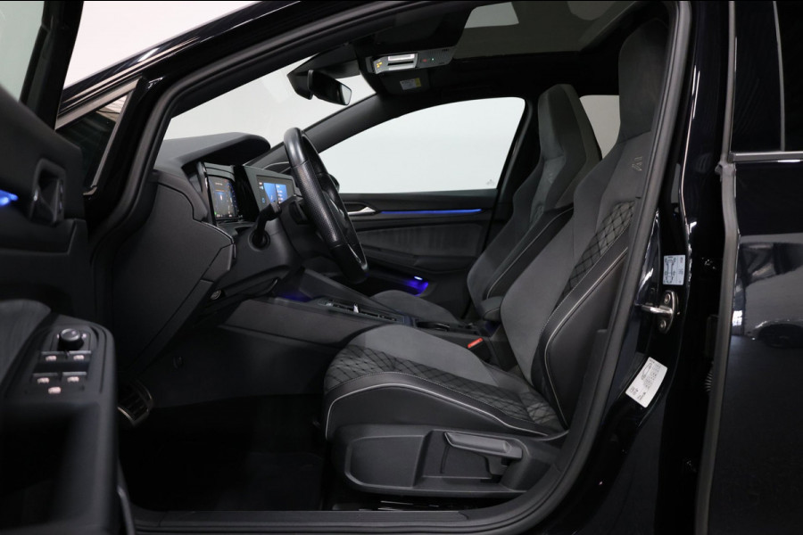 Volkswagen Golf 1.5 eTSI R-Line IQ+LED/VIRTUAL/SFEER/ALCANTARA+S.VERWARMING+MASSAGE/18" LMVCAM/ACC/ECC/12 MDN GARANTIE!