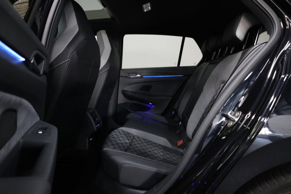 Volkswagen Golf 1.5 eTSI R-Line IQ+LED/VIRTUAL/SFEER/ALCANTARA+S.VERWARMING+MASSAGE/18" LMVCAM/ACC/ECC/12 MDN GARANTIE!