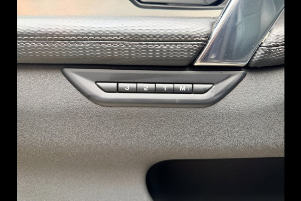Land Rover Discovery Sport 1.5 P300e PHEV R-Dynamic HSE BLACK PACK NIEUW MODEL | PANO | ACC | TREKHAAK | FABRIEKSGARANTIE | LEDER