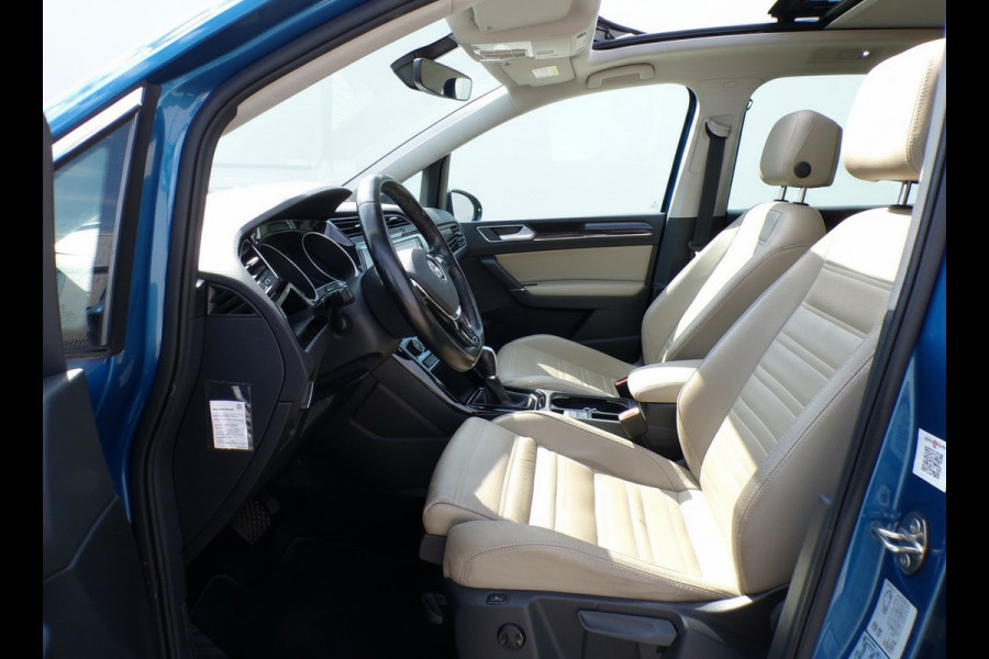 Volkswagen Touran 1.4 TSI Highline Business R 7p|Pano|ACC