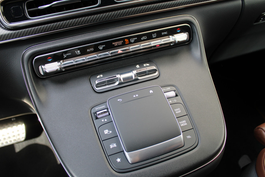 Mercedes-Benz V-Klasse 300d / XXL / AMG / 4-Matic / DC / Luchtvering / TV / Burmester / 360 Camera / Vol Opties / NIEUWSTAAT