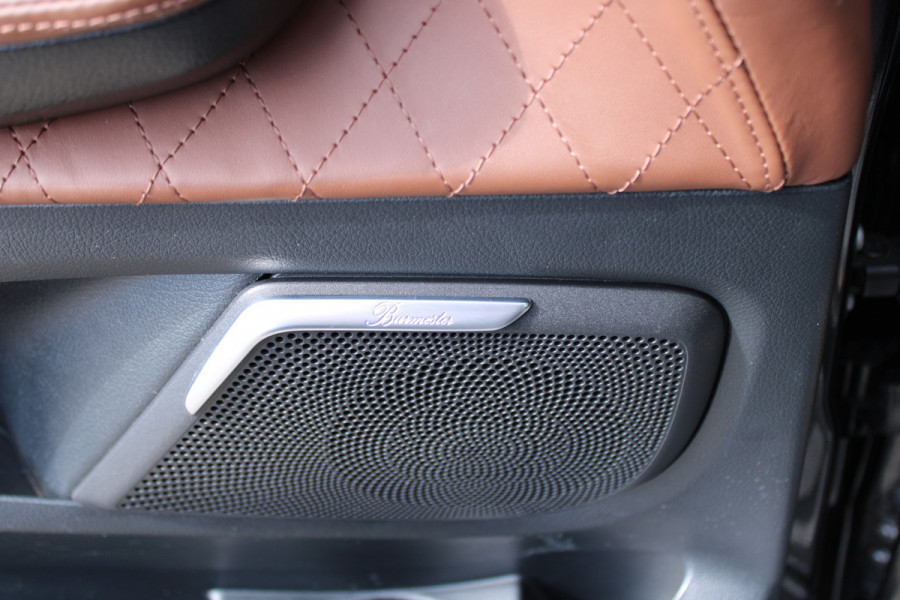 Mercedes-Benz V-Klasse 300d / XXL / AMG / 4-Matic / DC / Luchtvering / TV / Burmester / 360 Camera / Vol Opties / NIEUWSTAAT