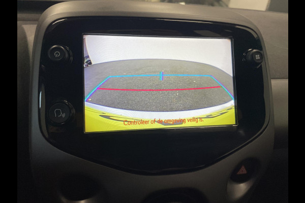 Toyota Aygo 1.0 VVT-i x-play Airco Navigatie Apple Carplay/Android Auto Camera Achter