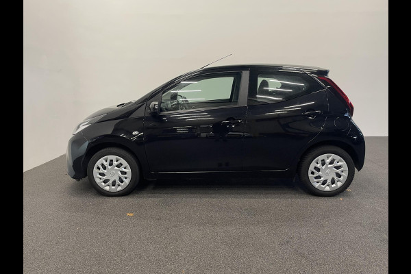 Toyota Aygo 1.0 VVT-i x-play Airco Navigatie Apple Carplay/Android Auto Camera Achter