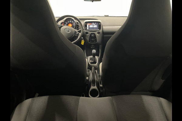 Toyota Aygo 1.0 VVT-i x-play Airco Navigatie Apple Carplay/Android Auto Camera Achter