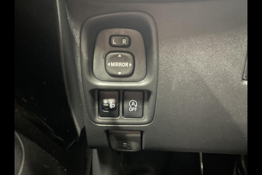 Toyota Aygo 1.0 VVT-i x-play Airco Navigatie Apple Carplay/Android Auto Camera Achter