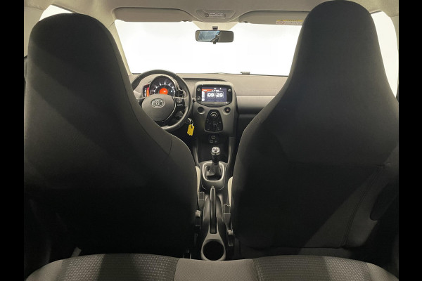 Toyota Aygo 1.0 VVT-i x-play Airco Navigatie Apple Carplay/Android Auto Camera Achter