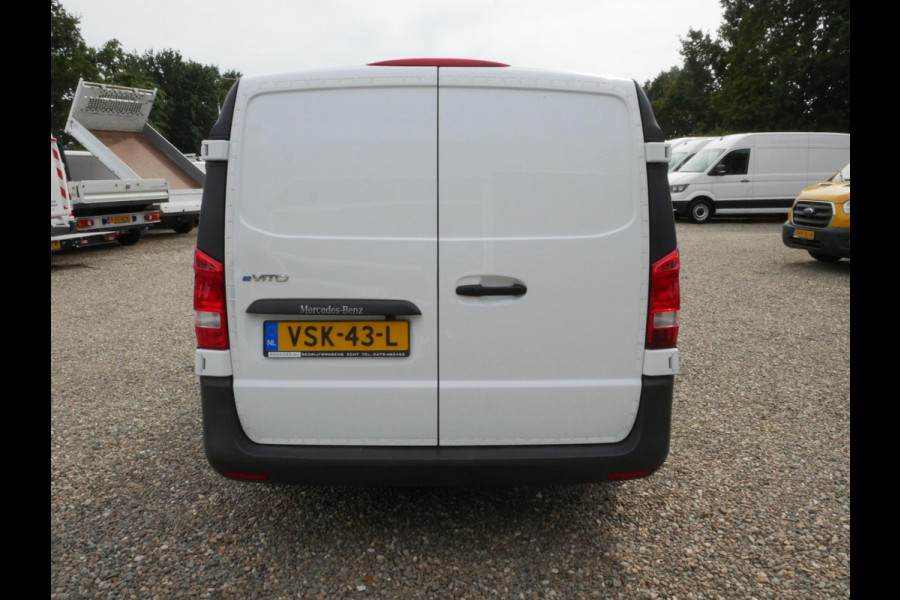 Mercedes-Benz eVito e-Vito Lang 66 kWh SOH 93.63& Airco Cruise