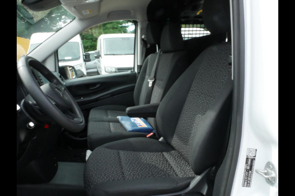 Mercedes-Benz eVito e-Vito Lang 66 kWh SOH 93.63& Airco Cruise