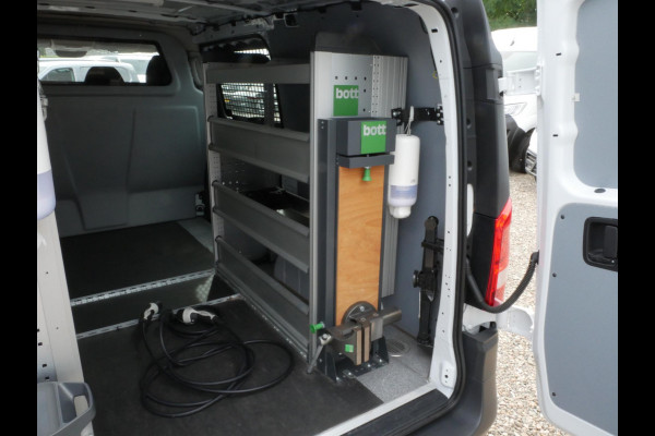 Mercedes-Benz eVito e-Vito Lang 66 kWh SOH 93.63& Airco Cruise