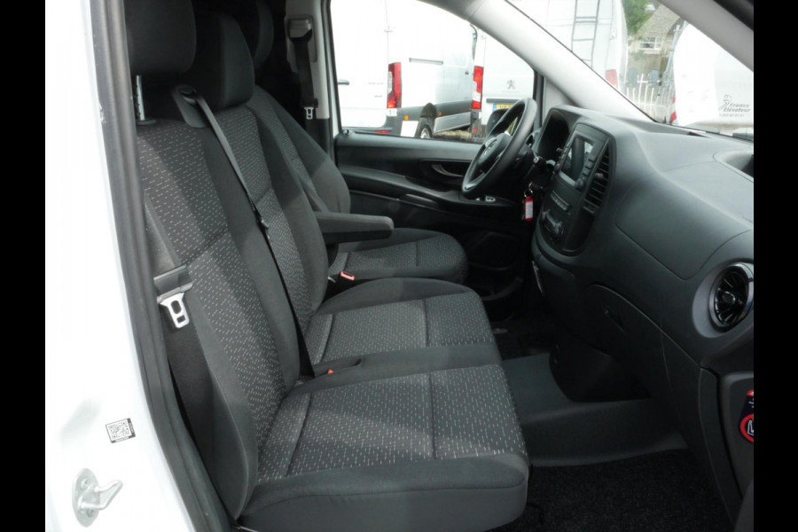 Mercedes-Benz eVito e-Vito Lang 66 kWh SOH 93.63& Airco Cruise