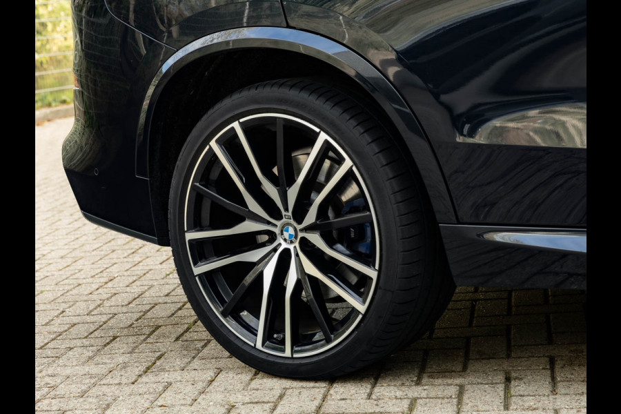 BMW X5 xDrive40i M-Sport - Skylounge - Adaptive Air - Active Steering - Lasers - Driving Ass Prof