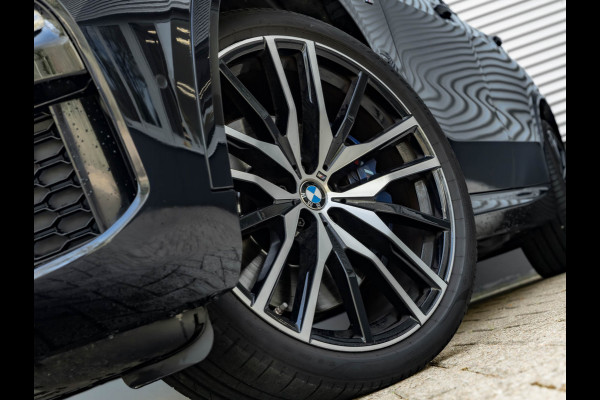BMW X5 xDrive40i M-Sport - Skylounge - Adaptive Air - Active Steering - Lasers - Driving Ass Prof